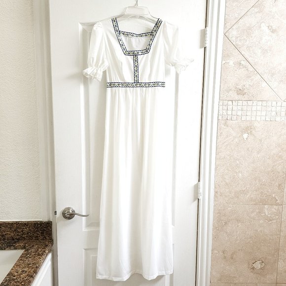 Formfit Rogers Other - Vintage Formfit Rogers White Long Nightgown Lingerie Bedgown Nightdress Nightie